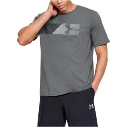 UNDER ARMOUR Men's Fast Short Sleeve Tee -Iron Stride Men Shop 2056316 003 alt2