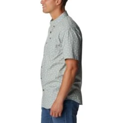 COLUMBIA Men’s Rapid Rivers™ Printed Short-Sleeve Shirt -Iron Stride Men Shop 2056957 007 alt2