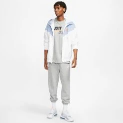 NIKE Men's Just Do It Short-Sleeve Tee -Iron Stride Men Shop 2067276 004 alt5