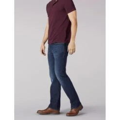 LEE Men's Extreme Motion Straight Fit Tapered Jeans -Iron Stride Men Shop 2076433 401 alt2