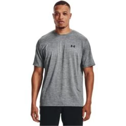 UNDER ARMOUR Men's UA Training Vent 2.0 Short Sleeve Tee 8 UNDER ARMOUR Men's UA Training Vent 2.0 Short Sleeve Tee -Iron Stride Men Shop 2076955 004 alt2