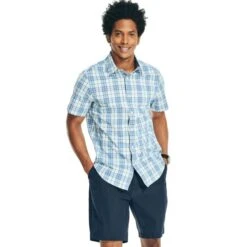 NAUTICA Men's Navtech Trim Fit Short-Sleeve Shirt